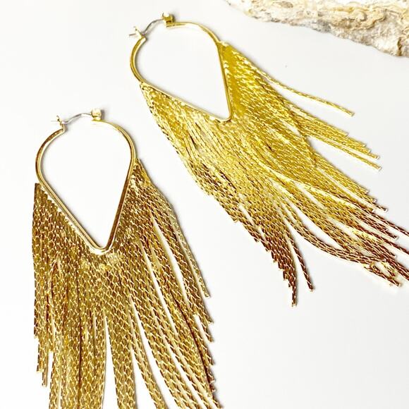 NEW Dusk till Dawn Gold Fringe Earrings - Picture 8 of 9